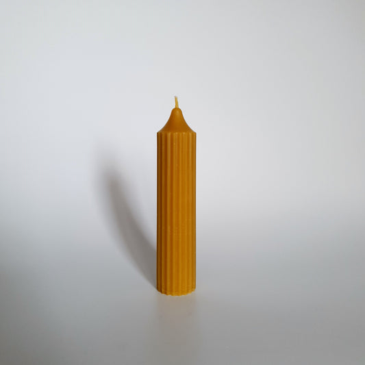 Long ribbed candle