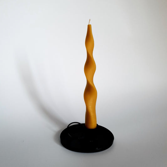 Swirl twist candle